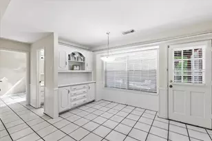 919 Green Hills Rd, Duncanville, TX 75137 - Photo 12