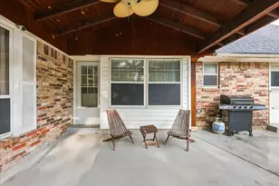 919 Green Hills Rd, Duncanville, TX 75137 - Photo 34