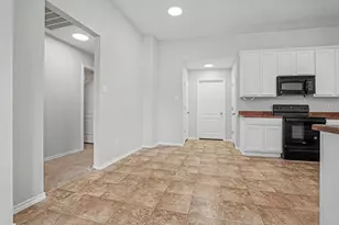 102 Troy Ln, Red Oak, TX 75154 - Photo 8