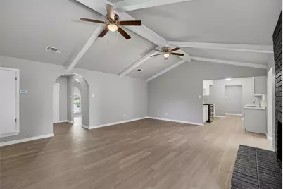 2105 Cottie Lane, Arlington, TX 76010 - Photo 16