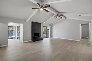 2105 Cottie Ln, Arlington, TX 76010 - Photo 14