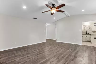 203 Trailridge Drive, Richardson, TX 75081 - Photo 16