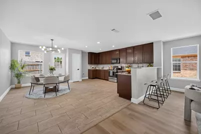 2420 Arroyo Springs Drive, Grand Prairie, TX 75052 - Photo 8