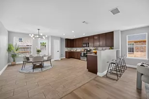 2420 Arroyo Springs Dr, Grand Prairie, TX 75052 - Photo 8