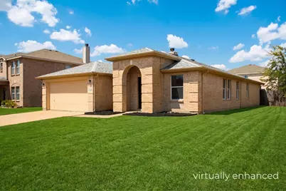 2420 Arroyo Springs Drive, Grand Prairie, TX 75052 - Photo 2