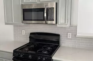 2007 Cologne Dr, Carrollton, TX 75007 - Photo 2