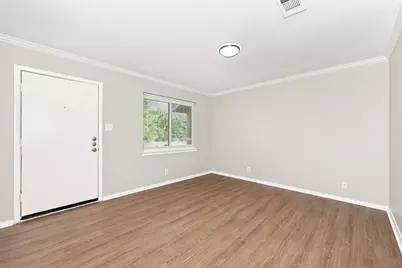 313 McCurdy Street, Crowley, TX 76036 - Photo 2