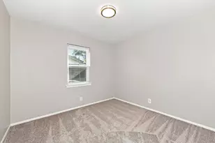 313 McCurdy St, Crowley, TX 76036 - Photo 12