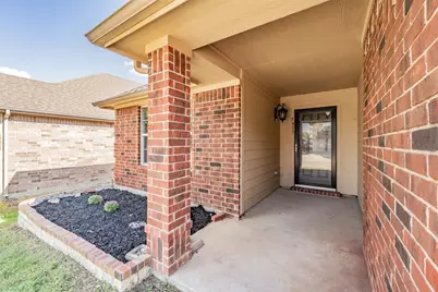 9417 Tierra Verde Drive, Fort Worth, TX 76177 - Photo 2