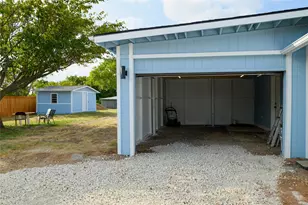 4401 Elementary Dr, Southmayd, TX 76268 - Photo 4