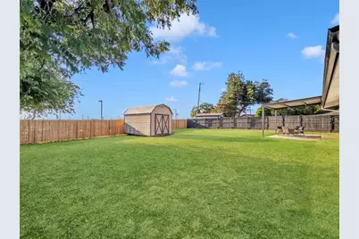 1802 Fairfax Lane, Carrollton, TX 75006 - Photo 32