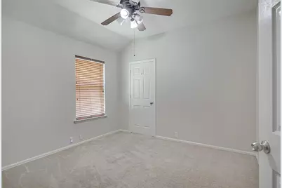 635 Blue Sky Drive, Arlington, TX 76002 - Photo 14