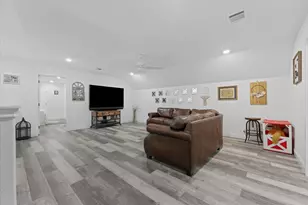 5509 County Rd 1022, Joshua, TX 76058 - Photo 12