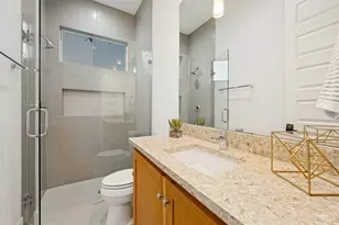 566 Hambrick Rd, Dallas, TX 75218 - Photo 28