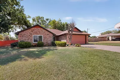 613 Overhill Road, Granbury, TX 76048 - Photo 4