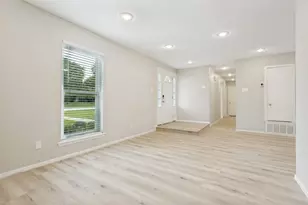 2117 Oak Brook Dr, Richardson, TX 75081 - Photo 12