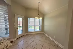 2749 Crystal Glenn Cir, Hurst, TX 76054 - Photo 14
