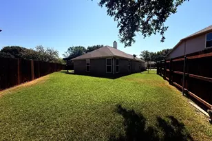 2749 Crystal Glenn Cir, Hurst, TX 76054 - Photo 28