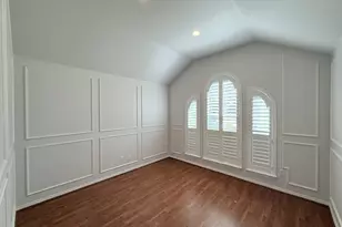 2749 Crystal Glenn Cir, Hurst, TX 76054 - Photo 4