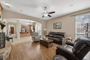 915 Wyndham Way, Allen, TX 75013 - Photo 4
