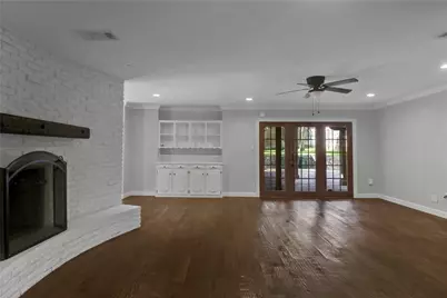 2706 Oak Cliff Lane, Arlington, TX 76012 - Photo 8