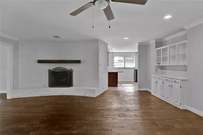 2706 Oak Cliff Lane, Arlington, TX 76012 - Photo 10