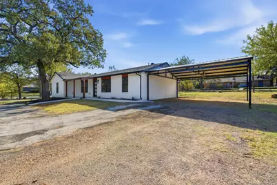 205 Lacewell Street, Jacksboro, TX 76458 - Photo 2