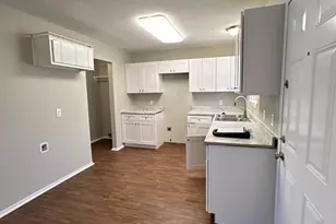 441 Signal Hill Ct N, Fort Worth, TX 76112 - Photo 4