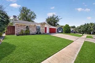 2130 Bowie Dr, Carrollton, TX 75006 - Photo 6