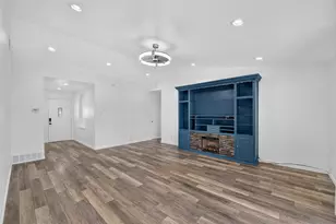 2130 Bowie Dr, Carrollton, TX 75006 - Photo 10