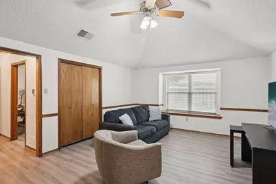 7002 Lake Louise Drive, Arlington, TX 76016 - Photo 8