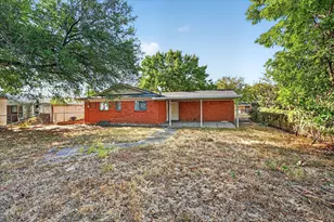 4809 Melinda Dr, Forest Hill, TX 76119 - Photo 14