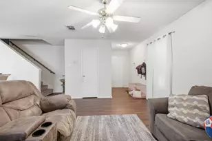 2001 Waleska Plaza, Dallas, TX 75211 - Photo 4