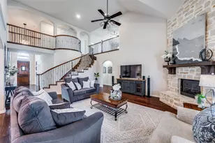 201 Kingsbury Ln, Prosper, TX 75078 - Photo 6