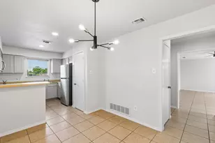 2005 Minnie Dr, Arlington, TX 76012 - Photo 6