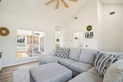 1562 Shalfont Lane, Garland, TX 75040 - Photo 8