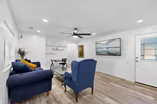4214 Falls Dr, Dallas, TX 75211 - Photo 22