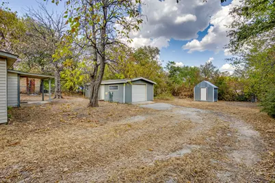 404 Calgary Road, Azle, TX 76020 - Photo 22