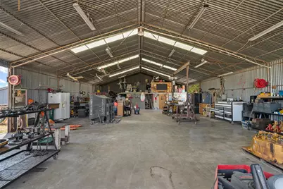 407 E Walnut Street, Abbott, TX 76621 - Photo 30