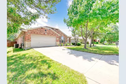 6925 Red Bluff Drive, McKinney, TX 75070 - Photo 2