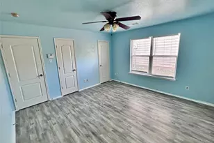 7073 Wax Berry Dr, Dallas, TX 75249 - Photo 4