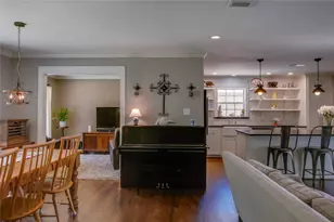 6221 Town Hill Ln, Dallas, TX 75214 - Photo 8