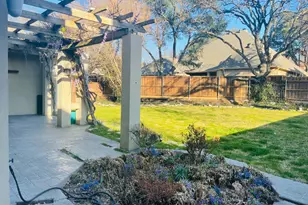 1214 Glenbury Ct, Arlington, TX 76006 - Photo 18