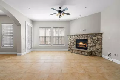 555 Via Amalfi #312, Irving, TX 75039 - Photo 4