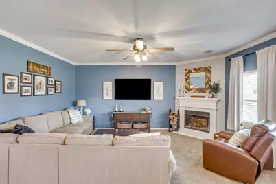 352 Pin Cushion Trail, Burleson, TX 76028 - Photo 6