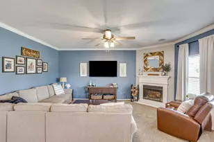 352 Pin Cushion Trail, Burleson, TX 76028 - Photo 6