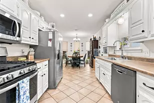 14212 Wagner Dr, Woodway, TX 76712 - Photo 12