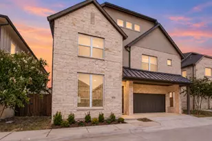 916 Banyan Tree Ln, Richardson, TX 75081 - Photo 2