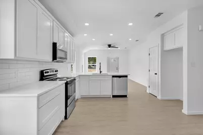 415 E Monterey Street, Denison, TX 75021 - Photo 12