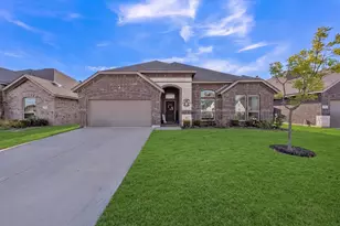 113 Independence Dr, Joshua, TX 76058 - Photo 1
